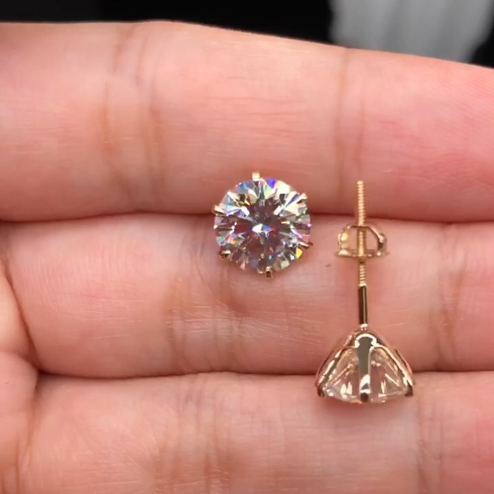 Tera-örhängen i guld