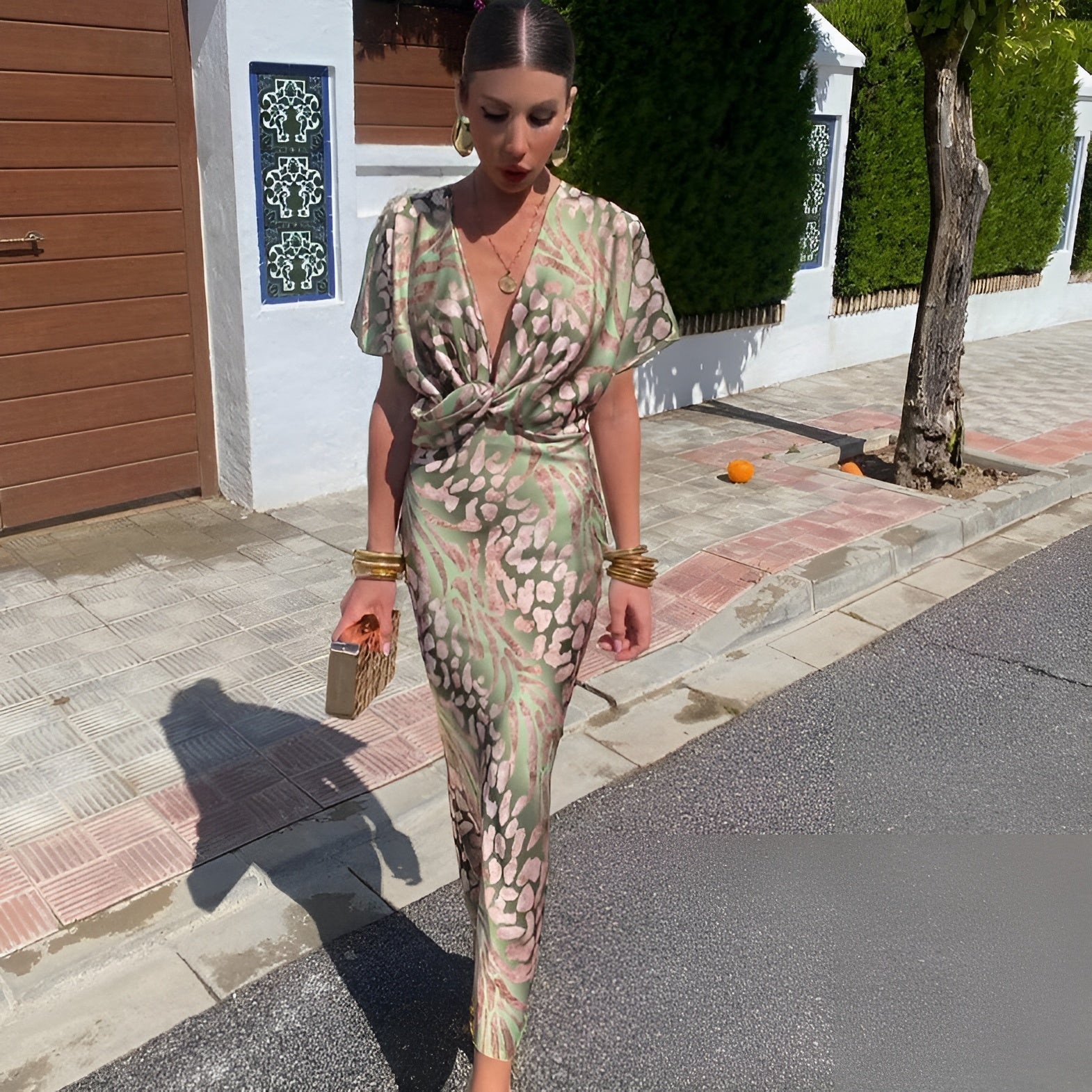 Mariëlle™ | Lång Klänning med Vridna V-ringning