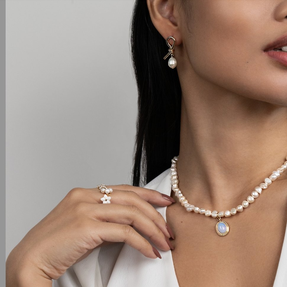 Knuten Guld & Sötvattenspärlor Örhängen