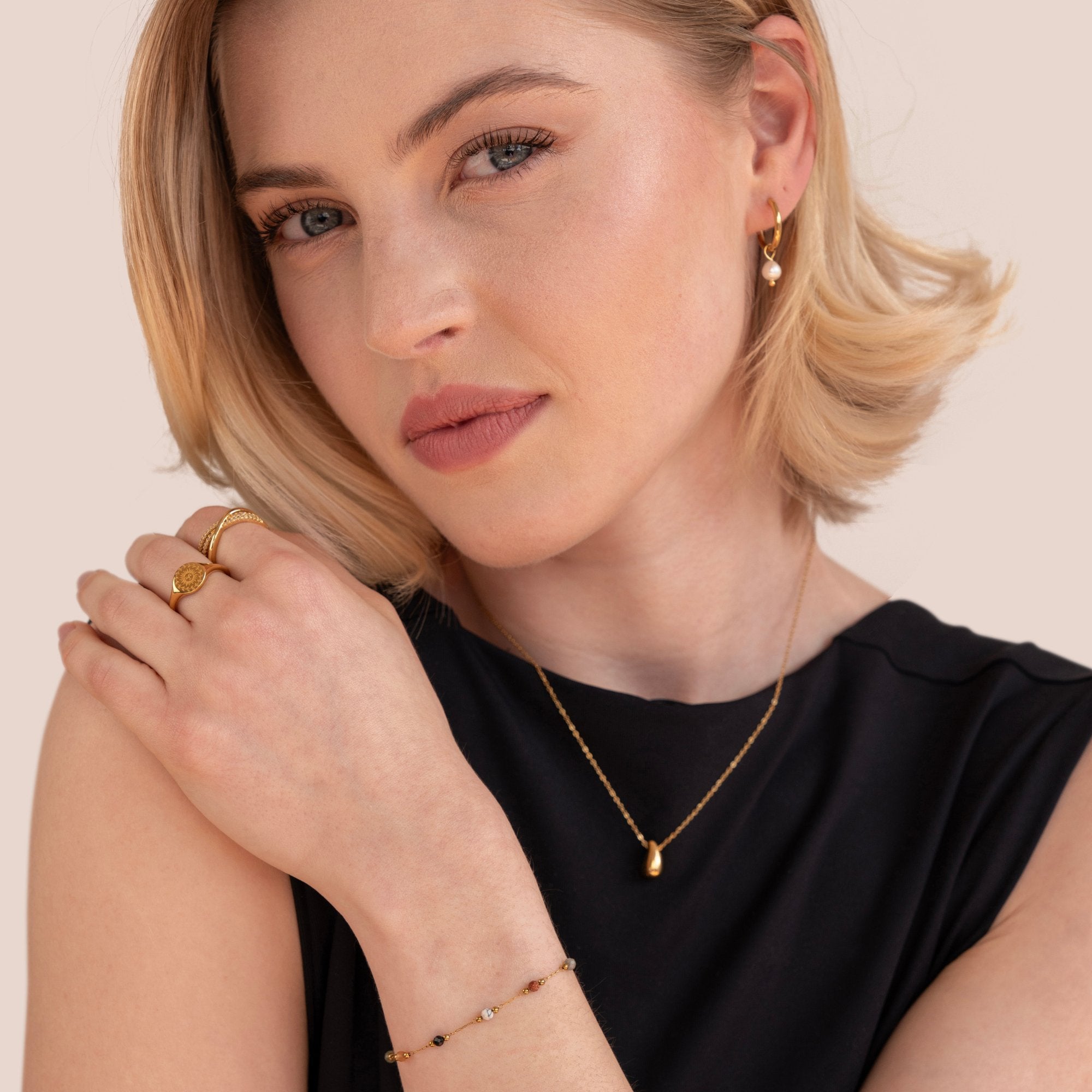 Stenarmpand med Mjuk Toning